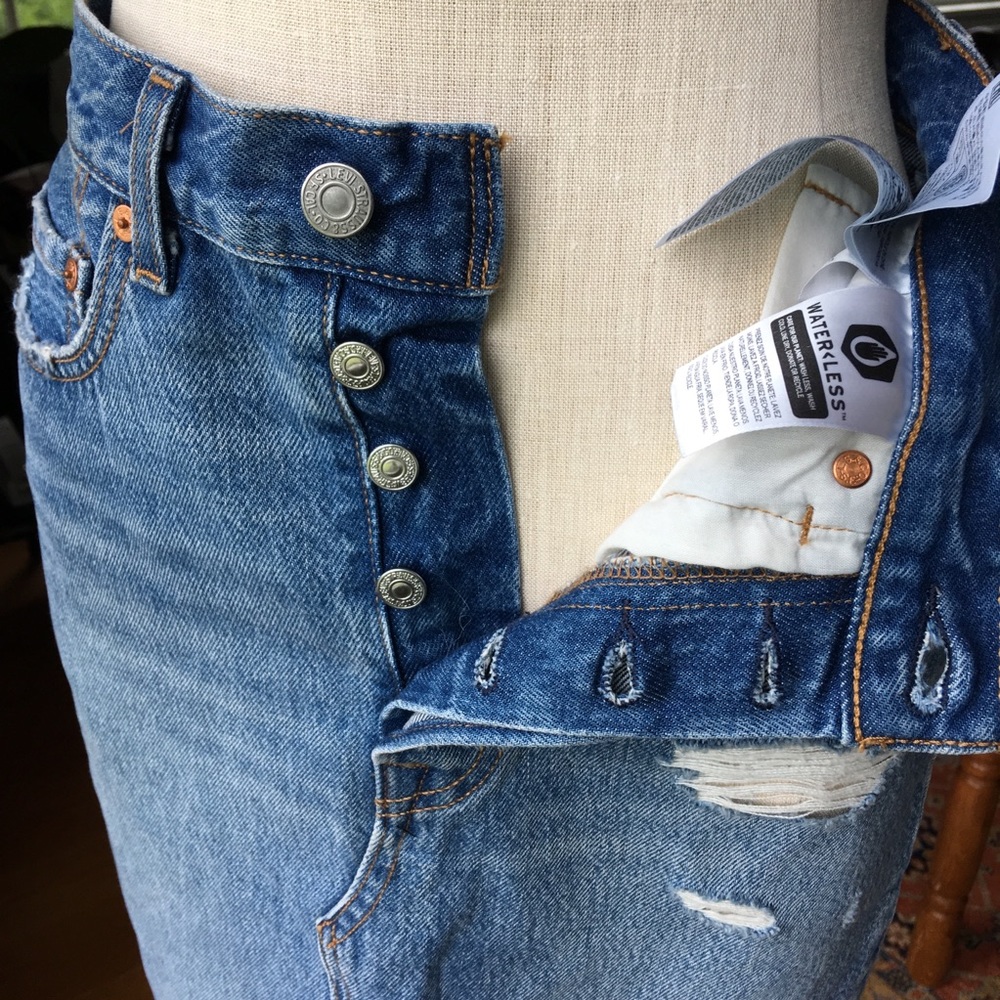 New Levi’s Premium Front Slit Denim Midi Skirt - Picture 7 of 10